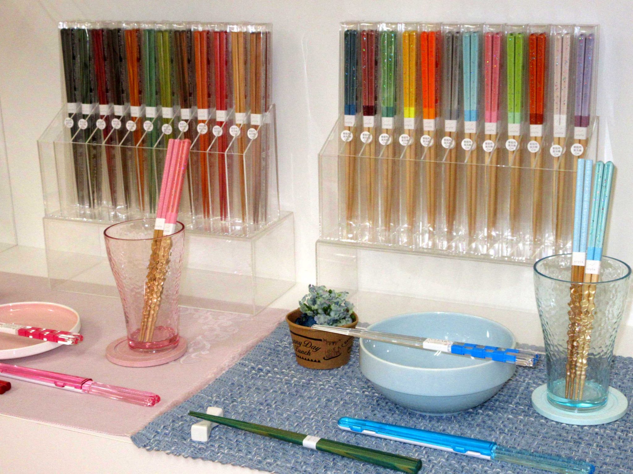 12色のお箸のセット いろんな色から選べます！｜福井で若狭塗箸の卸・企画・販売｜株式会社アオバ